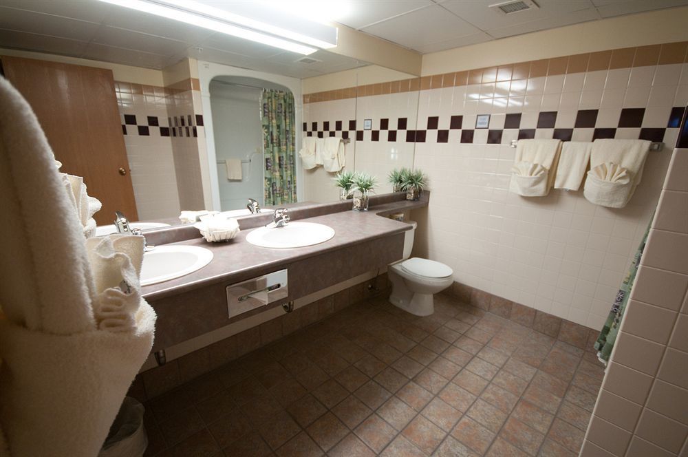 Canad Inns Destination Centre Club Regent Casino Hotel Winnipeg Buitenkant foto